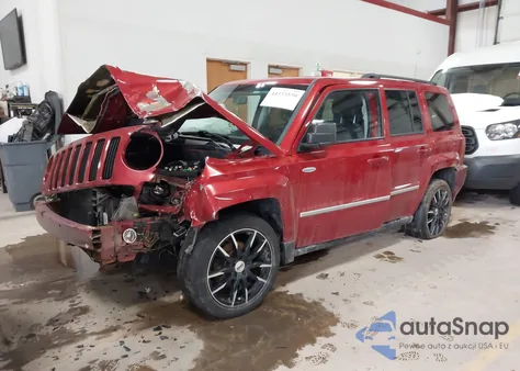 2010 Jeep Patriot Sport из США, поврежденный, VIN 1J4NF1GB5AD666065
